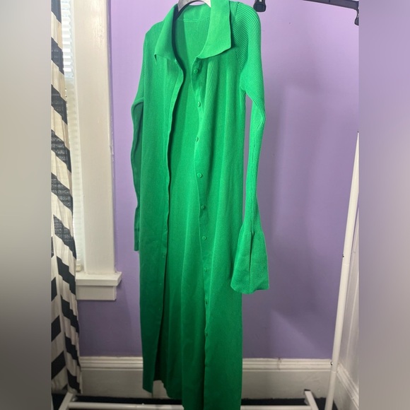 Finer Things Green Ribbed Knit Dress Fits up to 2x Versatile duster or dress - Picture 4 of 9